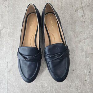 Talbots Flat Loafer 9 Navy Blue Leather Slip On Preppy Minimalist Old Money Shoe